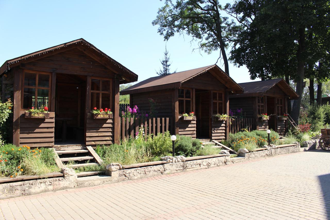 Motel Maetok 4 Pidkovy à Podbereztsy Extérieur photo