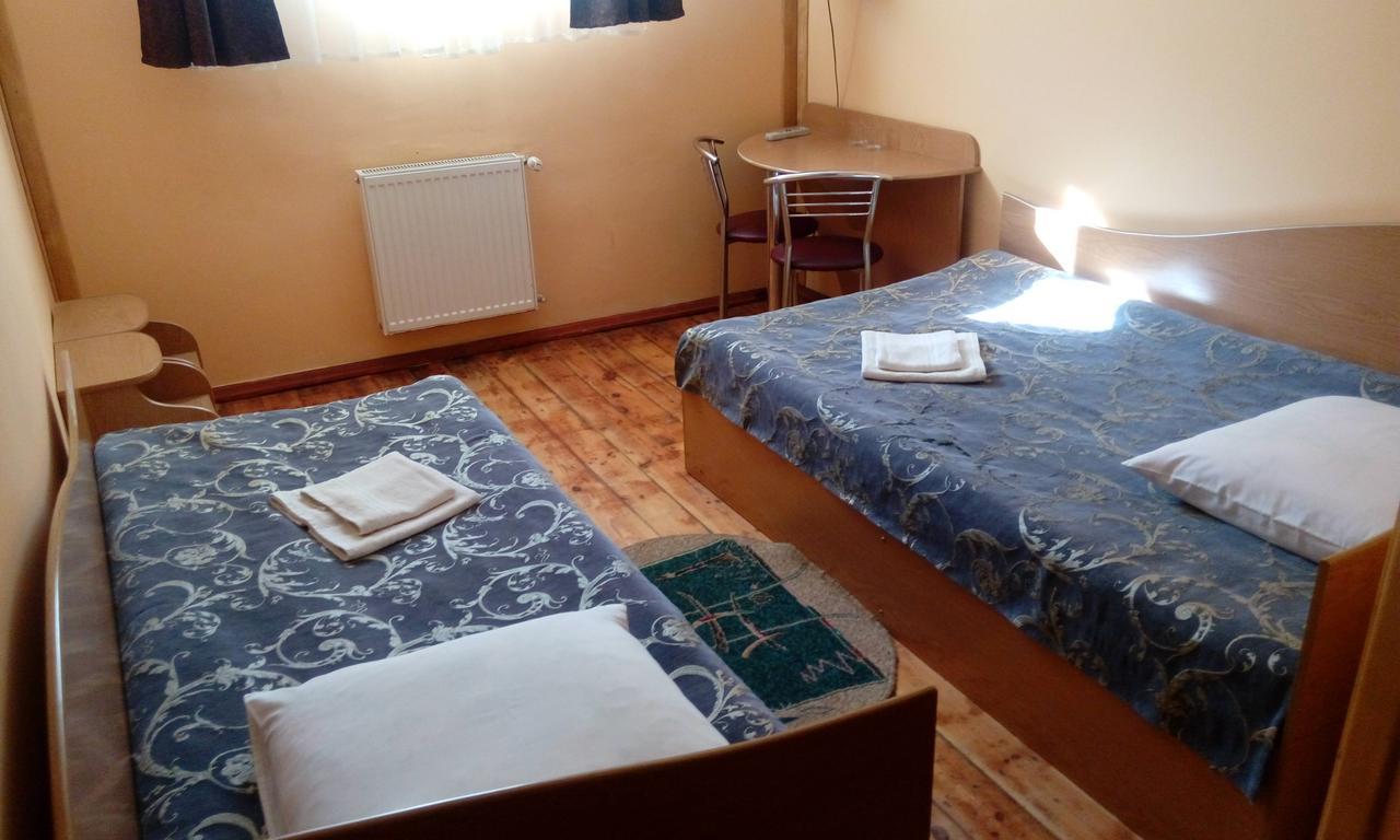 Motel Maetok 4 Pidkovy à Podbereztsy Extérieur photo